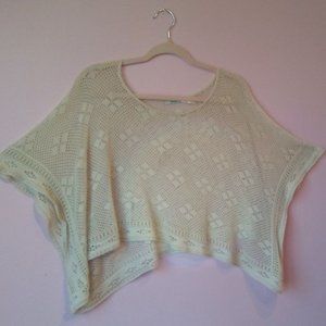Urban Outfitters Kimchi Blue Crochet White Poncho Crop Top Size Medium